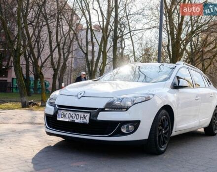 Белый Рено Меган, объемом двигателя 1.5 л и пробегом 230 тыс. км за 9300 $, фото 1 на Automoto.ua