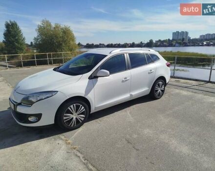 Белый Рено Меган, объемом двигателя 1.2 л и пробегом 123 тыс. км за 7800 $, фото 1 на Automoto.ua