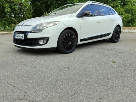 Рено Меган 2013 в Кропивницком (Кировограде) на Automoto.ua Белый Рено Меган, объемом двигателя 1.5 л и пробегом 285 тыс. км за 7700 $, фото 1 на Automoto.ua