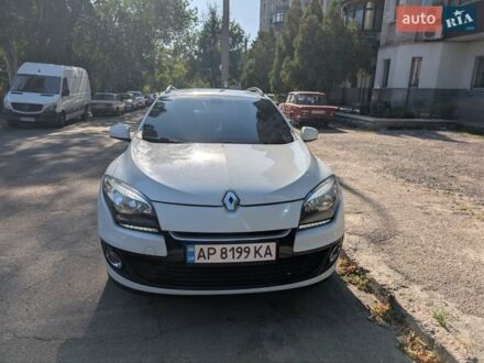 Белый Рено Меган, объемом двигателя 1.46 л и пробегом 249 тыс. км за 7800 $, фото 1 на Automoto.ua