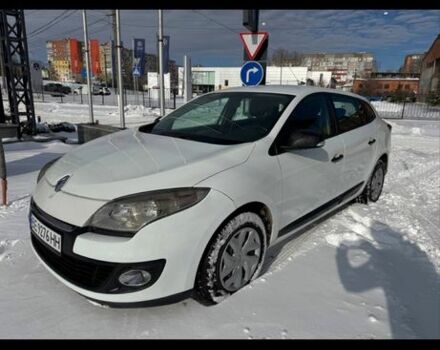 Белый Рено Меган, объемом двигателя 1.5 л и пробегом 200 тыс. км за 5500 $, фото 1 на Automoto.ua