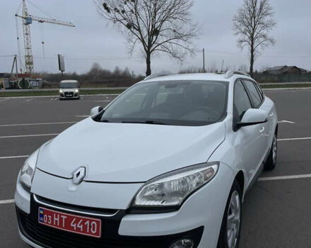 Білий Рено Меган, об'ємом двигуна 1.46 л та пробігом 256 тис. км за 7999 $, фото 1 на Automoto.ua