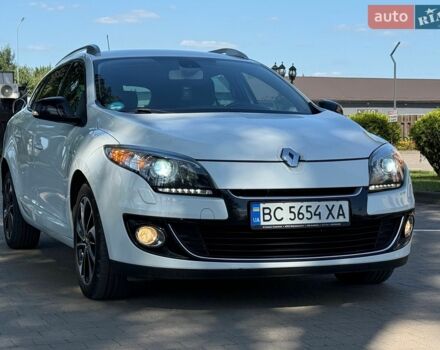 Білий Рено Меган, об'ємом двигуна 1.6 л та пробігом 256 тис. км за 8750 $, фото 1 на Automoto.ua