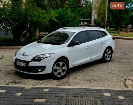 Белый Рено Меган, объемом двигателя 1.46 л и пробегом 250 тыс. км за 7700 $, фото 1 на Automoto.ua