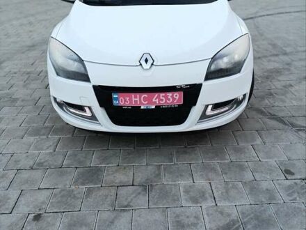 Белый Рено Меган, объемом двигателя 1.5 л и пробегом 211 тыс. км за 10400 $, фото 1 на Automoto.ua