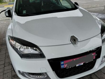 Белый Рено Меган, объемом двигателя 0 л и пробегом 212 тыс. км за 10500 $, фото 1 на Automoto.ua