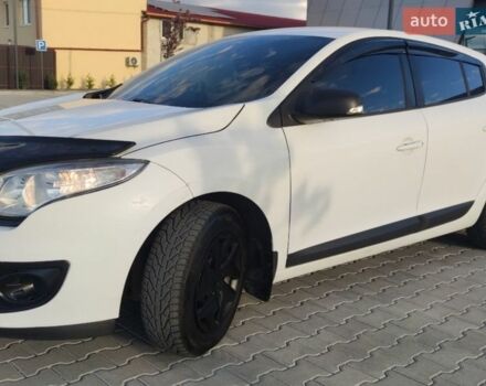 Белый Рено Меган, объемом двигателя 1.46 л и пробегом 350 тыс. км за 7500 $, фото 1 на Automoto.ua