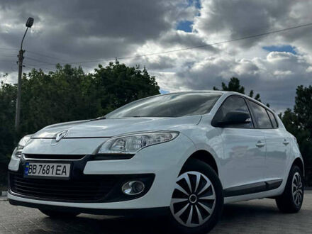 Белый Рено Меган, объемом двигателя 1.46 л и пробегом 280 тыс. км за 5500 $, фото 1 на Automoto.ua