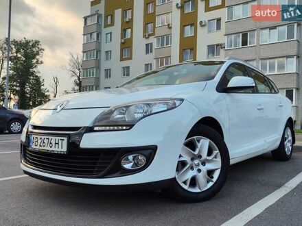 Рено Меган 2013 у Вінниці на Automoto.ua Білий Рено Меган, об'ємом двигуна 1.46 л та пробігом 218 тис. км за 7999 $, фото 1 на Automoto.ua