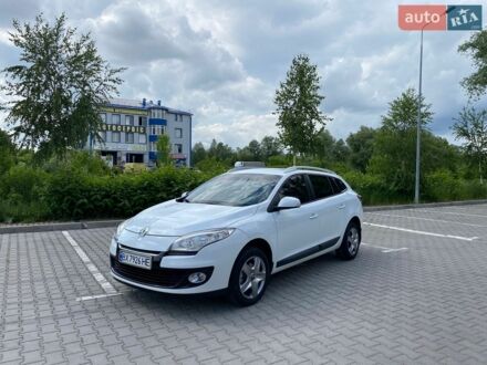 Белый Рено Меган, объемом двигателя 1.5 л и пробегом 211 тыс. км за 7700 $, фото 1 на Automoto.ua