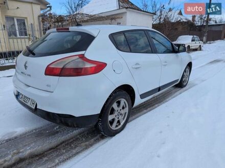 Белый Рено Меган, объемом двигателя 1.5 л и пробегом 234 тыс. км за 5300 $, фото 1 на Automoto.ua