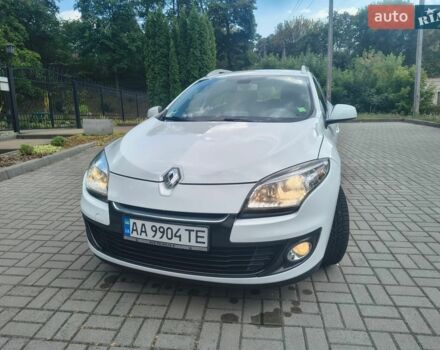 Білий Рено Меган, об'ємом двигуна 1.46 л та пробігом 262 тис. км за 6800 $, фото 1 на Automoto.ua