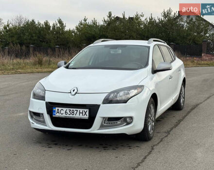 Белый Рено Меган, объемом двигателя 1.5 л и пробегом 238 тыс. км за 8500 $, фото 1 на Automoto.ua