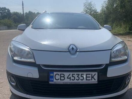 Белый Рено Меган, объемом двигателя 1.46 л и пробегом 250 тыс. км за 7600 $, фото 1 на Automoto.ua