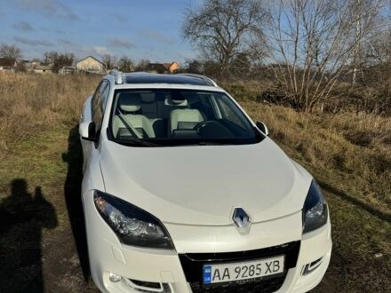 Белый Рено Меган, объемом двигателя 1.5 л и пробегом 260 тыс. км за 4800 $, фото 1 на Automoto.ua