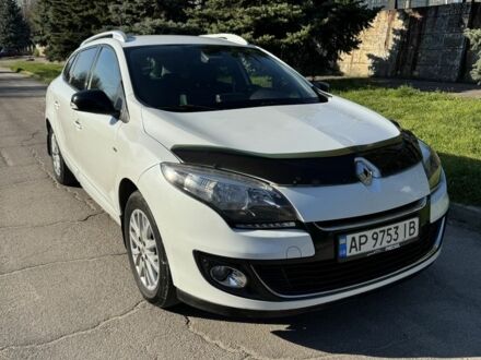 Белый Рено Меган, объемом двигателя 1.5 л и пробегом 240 тыс. км за 7600 $, фото 1 на Automoto.ua