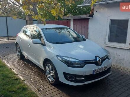 Рено Меган 2013 в Смеле на Automoto.ua Белый Рено Меган, объемом двигателя 1.5 л и пробегом 314 тыс. км за 8000 $, фото 1 на Automoto.ua