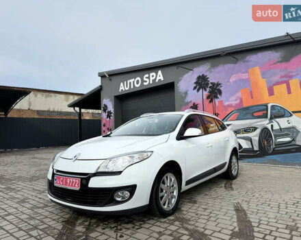 Білий Рено Меган, об'ємом двигуна 1.46 л та пробігом 200 тис. км за 7700 $, фото 1 на Automoto.ua