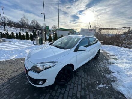 Рено Меган 2013 у Івано-Франківську на Automoto.ua Білий Рено Меган, об'ємом двигуна 1.5 л та пробігом 248 тис. км за 7000 $, фото 1 на Automoto.ua