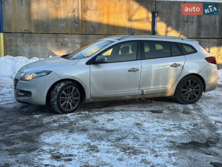Рено Меган 2013 в Сумах на Automoto.ua Белый Рено Меган, объемом двигателя 1.5 л и пробегом 183 тыс. км за 9500 $, фото 1 на Automoto.ua