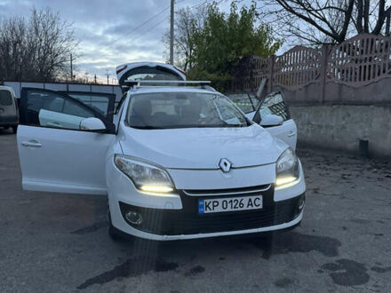 Білий Рено Меган, об'ємом двигуна 1.46 л та пробігом 300 тис. км за 8300 $, фото 1 на Automoto.ua