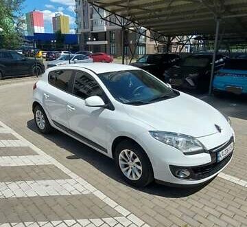 Рено Меган 2013 в Броварах на Automoto.ua Белый Рено Меган, объемом двигателя 1.46 л и пробегом 164 тыс. км за 8400 $, фото 1 на Automoto.ua