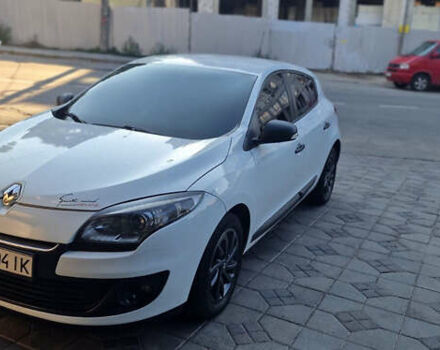 Білий Рено Меган, об'ємом двигуна 1.46 л та пробігом 297 тис. км за 7500 $, фото 1 на Automoto.ua