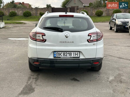 Рено Меган 2013 у Рівному на Automoto.ua Білий Рено Меган, об'ємом двигуна 1.6 л та пробігом 240 тис. км за 7950 $, фото 1 на Automoto.ua