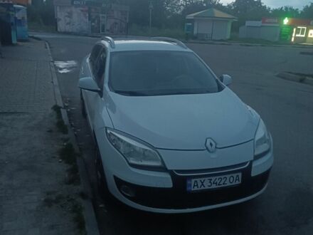 Білий Рено Меган, об'ємом двигуна 1.5 л та пробігом 3 тис. км за 6987 $, фото 1 на Automoto.ua