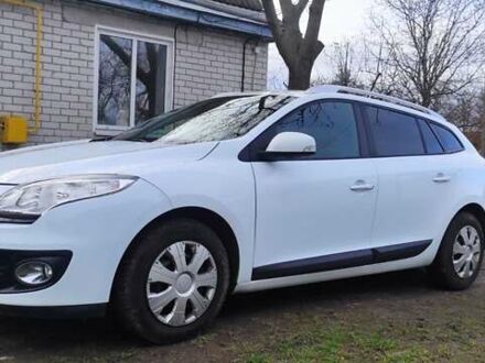 Белый Рено Меган, объемом двигателя 1.46 л и пробегом 194 тыс. км за 7700 $, фото 1 на Automoto.ua