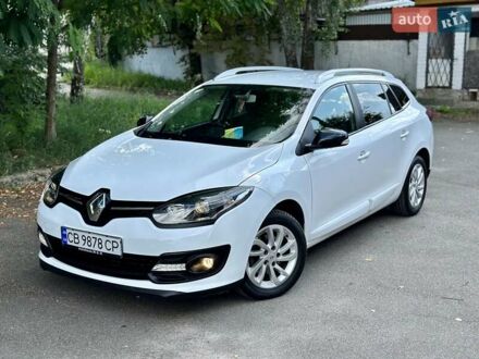 Рено Меган 2014 в Чернигове на Automoto.ua Белый Рено Меган, объемом двигателя 1.5 л и пробегом 320 тыс. км за 8200 $, фото 1 на Automoto.ua