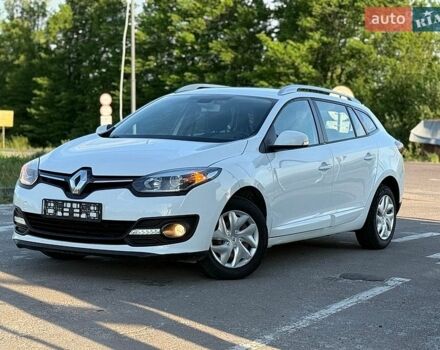 Белый Рено Меган, объемом двигателя 1.5 л и пробегом 220 тыс. км за 8250 $, фото 1 на Automoto.ua