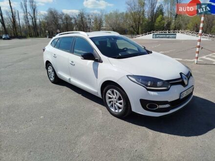 Рено Меган 2014 у Горішні Плавні (Комсомольськ) на Automoto.ua Білий Рено Меган, об'ємом двигуна 1.5 л та пробігом 211 тис. км за 8500 $, фото 1 на Automoto.ua
