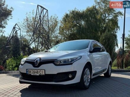 Белый Рено Меган, объемом двигателя 1.5 л и пробегом 215 тыс. км за 8100 $, фото 1 на Automoto.ua
