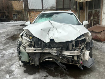 Белый Рено Меган, объемом двигателя 1.5 л и пробегом 300 тыс. км за 4000 $, фото 1 на Automoto.ua