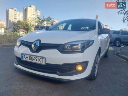 Рено Меган 2014 в Киеве на Automoto.ua Белый Рено Меган, объемом двигателя 1.46 л и пробегом 228 тыс. км за 9300 $, фото 1 на Automoto.ua