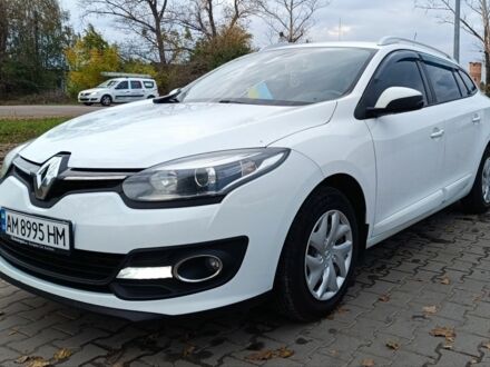Рено Меган 2014 в Коростене на Automoto.ua Белый Рено Меган, объемом двигателя 1.5 л и пробегом 300 тыс. км за 8700 $, фото 1 на Automoto.ua