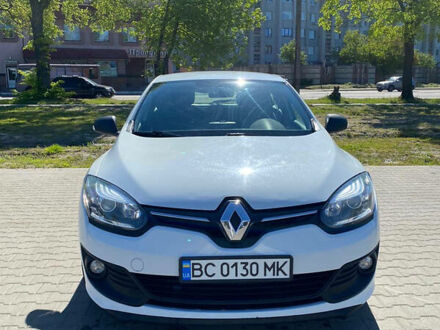 Рено Меган 2014 в Львове на Automoto.ua Белый Рено Меган, объемом двигателя 1.5 л и пробегом 175 тыс. км за 7000 $, фото 1 на Automoto.ua