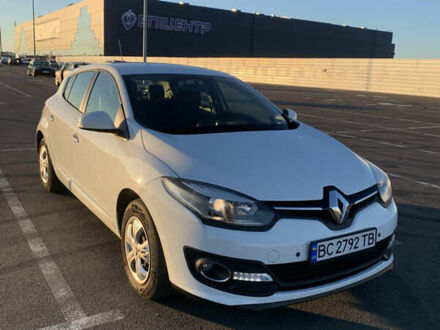 Рено Меган 2014 в Львове на Automoto.ua Белый Рено Меган, объемом двигателя 1.2 л и пробегом 193 тыс. км за 5500 $, фото 1 на Automoto.ua