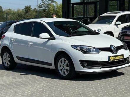 Рено Меган 2014 у Чернівцях на Automoto.ua Білий Рено Меган, об'ємом двигуна 1.5 л та пробігом 99 тис. км за 10500 $, фото 1 на Automoto.ua