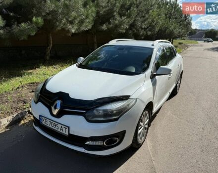 Белый Рено Меган, объемом двигателя 1.6 л и пробегом 300 тыс. км за 7800 $, фото 1 на Automoto.ua