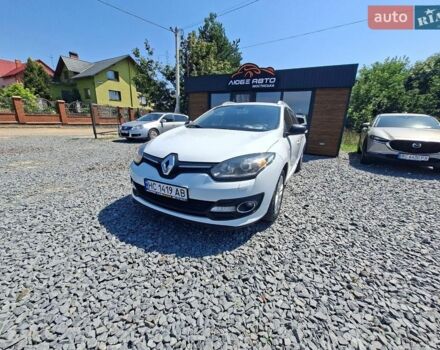Білий Рено Меган, об'ємом двигуна 1.46 л та пробігом 258 тис. км за 8999 $, фото 1 на Automoto.ua