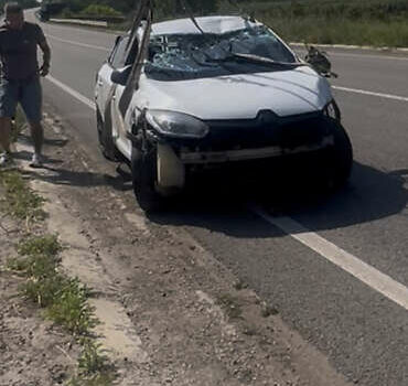 Білий Рено Меган, об'ємом двигуна 1.46 л та пробігом 370 тис. км за 4200 $, фото 1 на Automoto.ua
