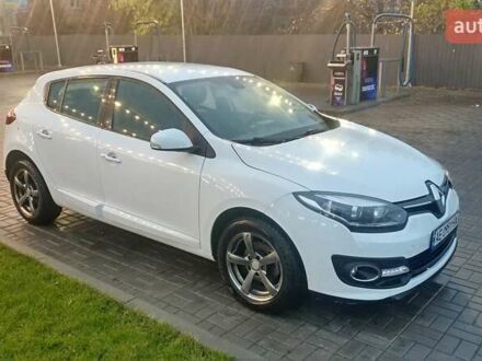 Белый Рено Меган, объемом двигателя 1.46 л и пробегом 54 тыс. км за 12131 $, фото 1 на Automoto.ua