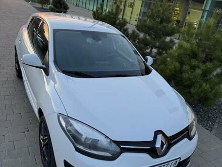 Рено Меган 2015 в Хмельницком на Automoto.ua Белый Рено Меган, объемом двигателя 1.46 л и пробегом 336 тыс. км за 8000 $, фото 1 на Automoto.ua