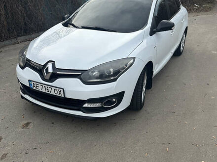 Белый Рено Меган, объемом двигателя 1.46 л и пробегом 323 тыс. км за 8600 $, фото 1 на Automoto.ua