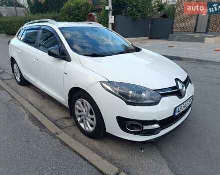 Белый Рено Меган, объемом двигателя 1.5 л и пробегом 260 тыс. км за 8100 $, фото 1 на Automoto.ua