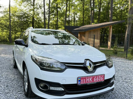 Рено Меган 2015 в Радивилове на Automoto.ua Белый Рено Меган, объемом двигателя 1.6 л и пробегом 178 тыс. км за 9700 $, фото 1 на Automoto.ua