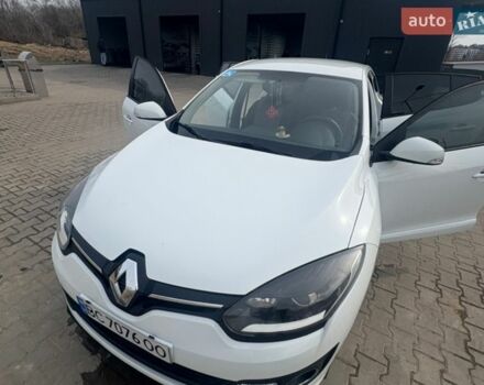 Білий Рено Меган, об'ємом двигуна 1.46 л та пробігом 230 тис. км за 7800 $, фото 1 на Automoto.ua