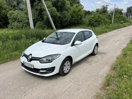 Рено Меган 2015 в Боярка на Automoto.ua Белый Рено Меган, объемом двигателя 1.5 л и пробегом 290 тыс. км за 6200 $, фото 1 на Automoto.ua